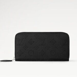NWT Louis Vuitton Zippy Wllter Mahina Noir